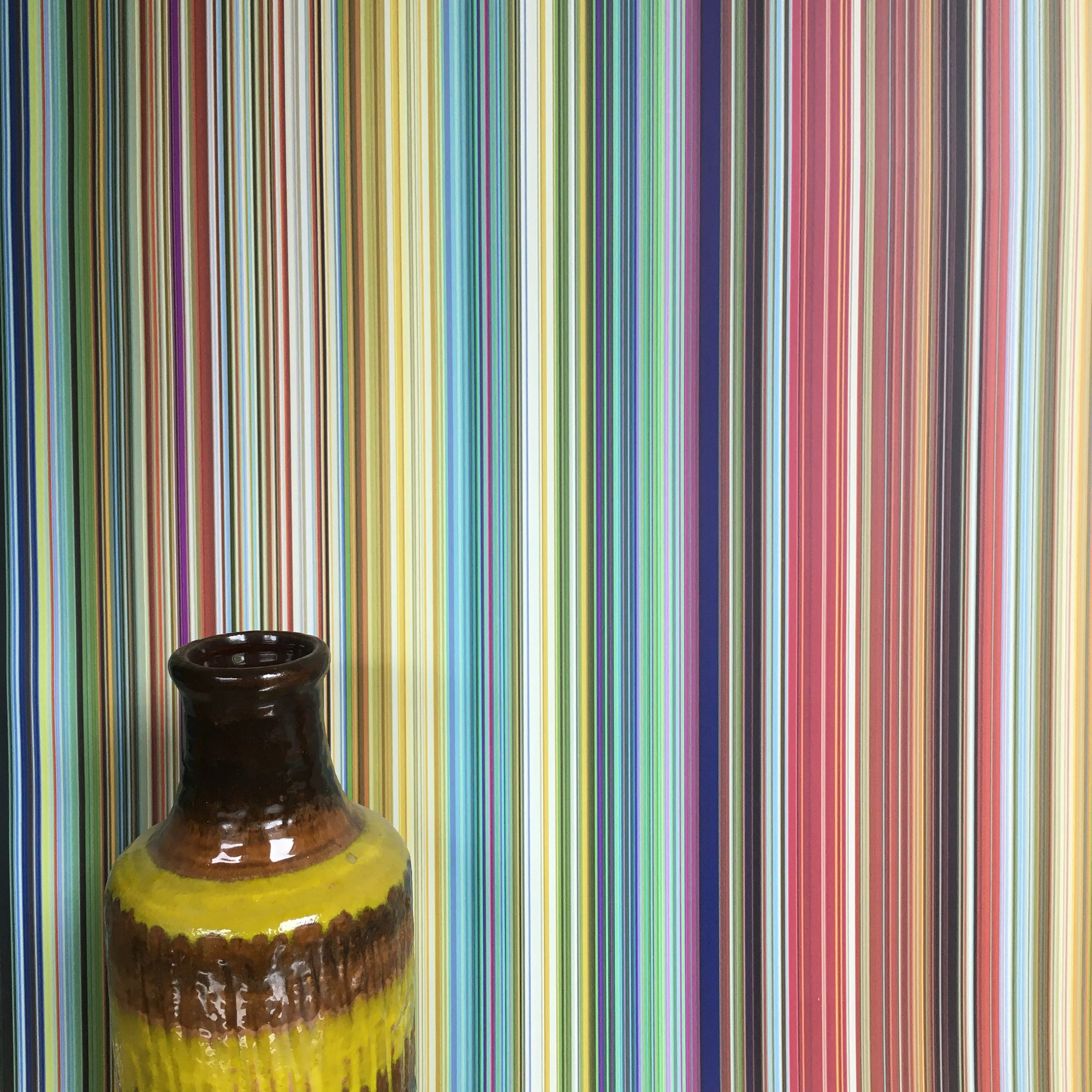 Fine Stripe Wallpaper - Multicoloured