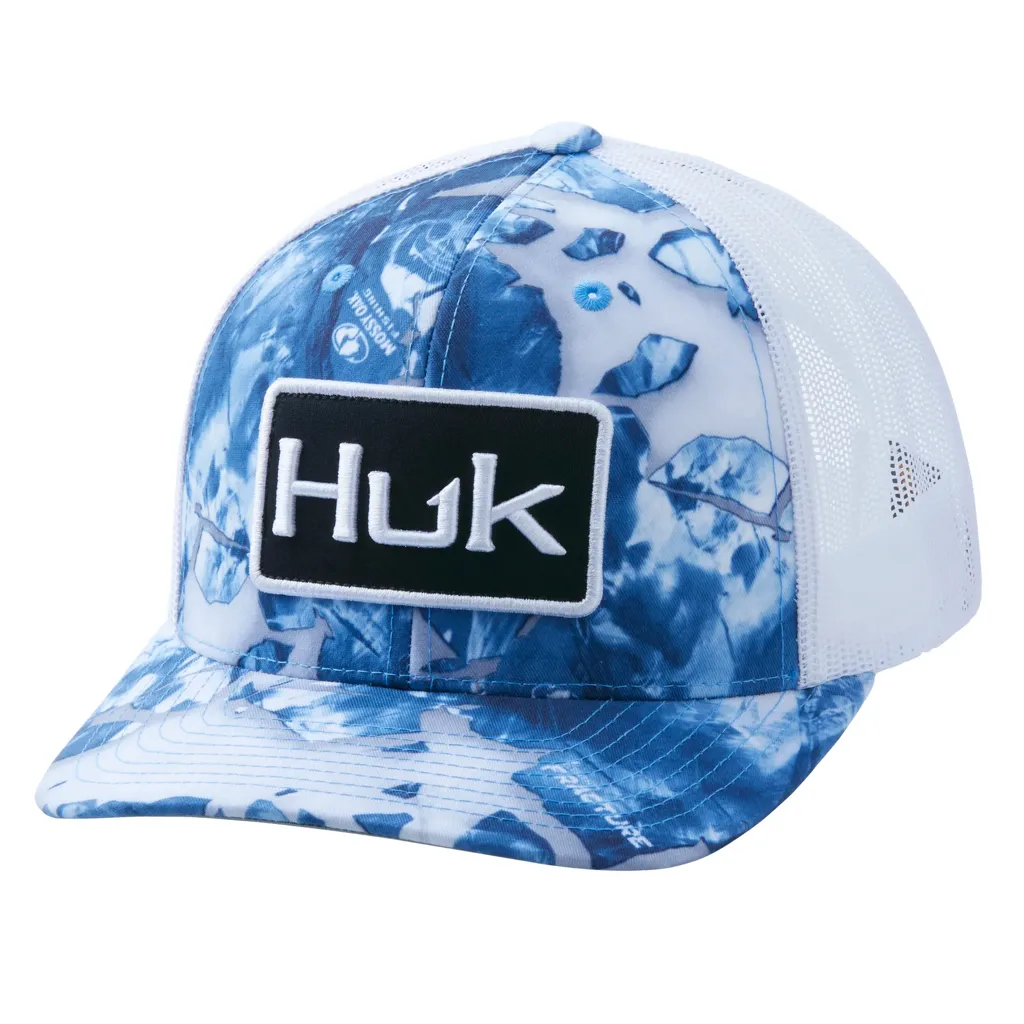 Huk Mossy Oak Fracture Trucker