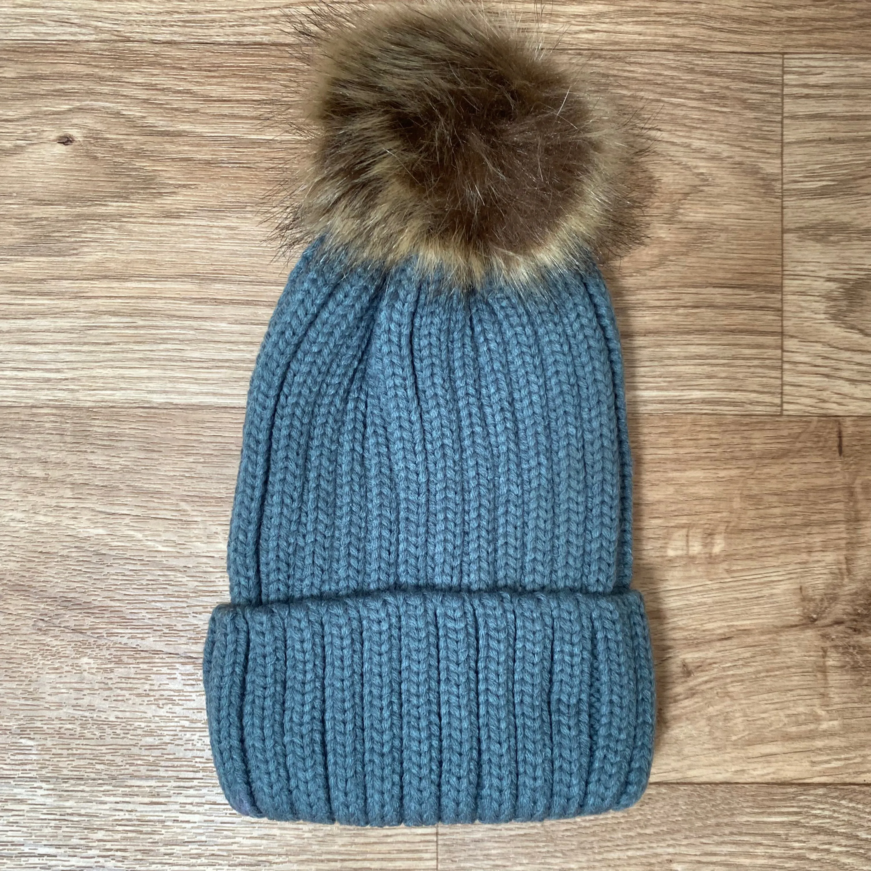 Mum Pom Pom Hat