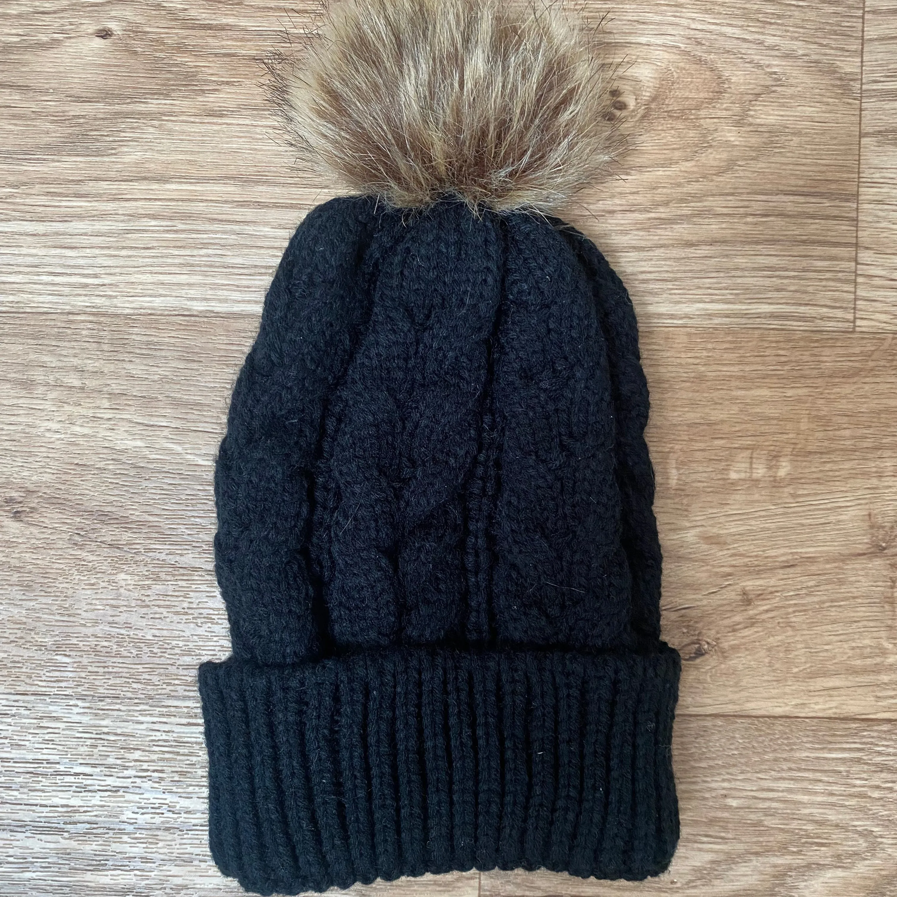 Mum Pom Pom Hat